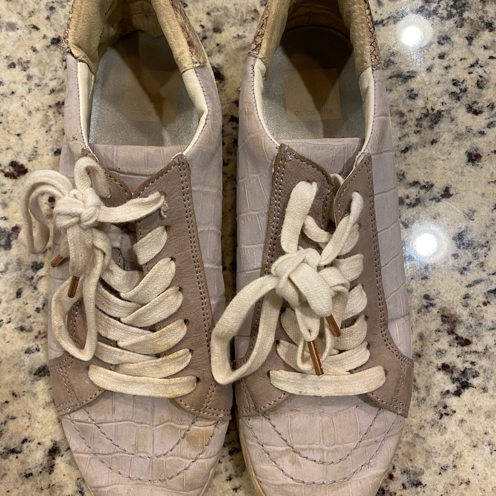 Dolce Vita Sneakers
